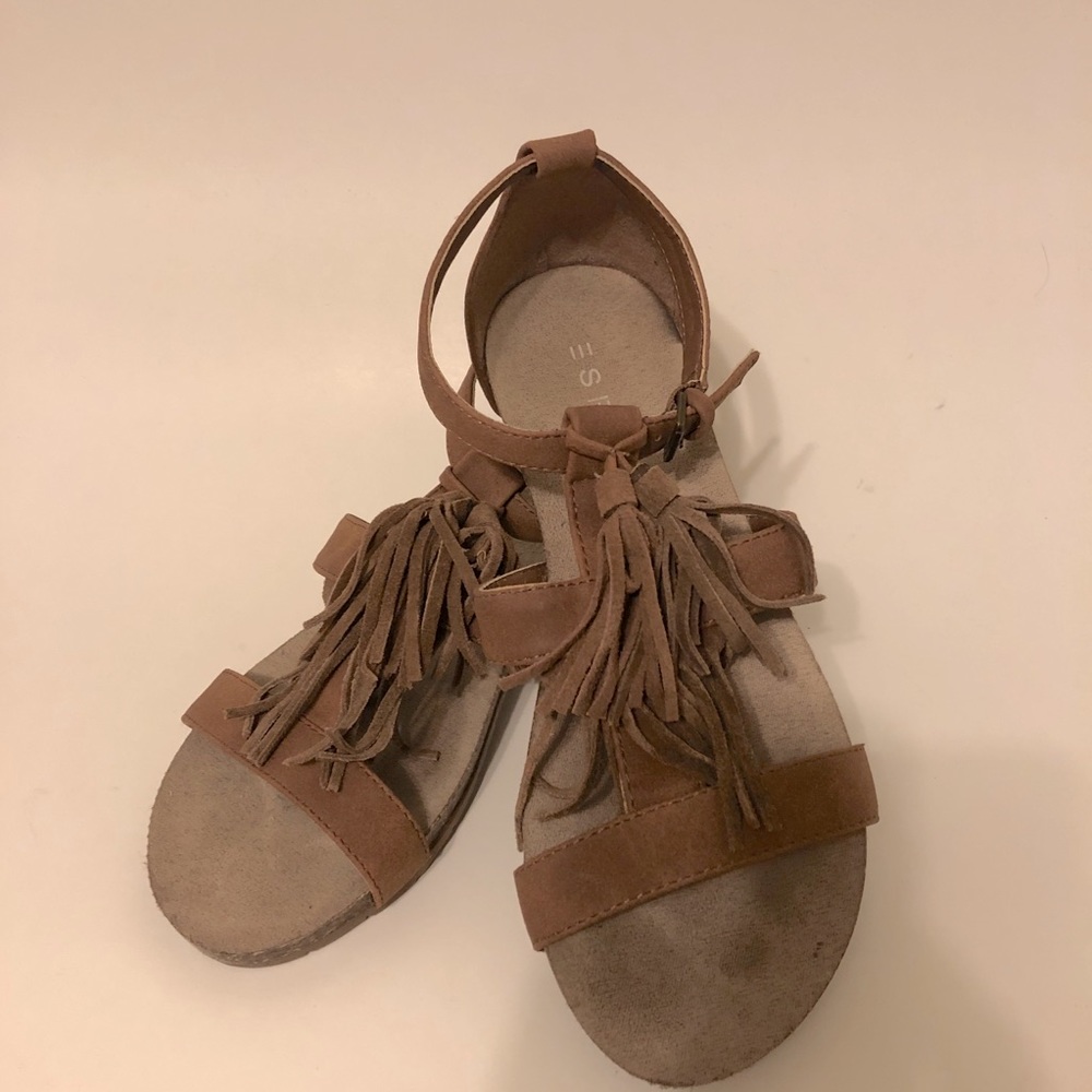 Esprit  Boho  fringed sandals size 6.5